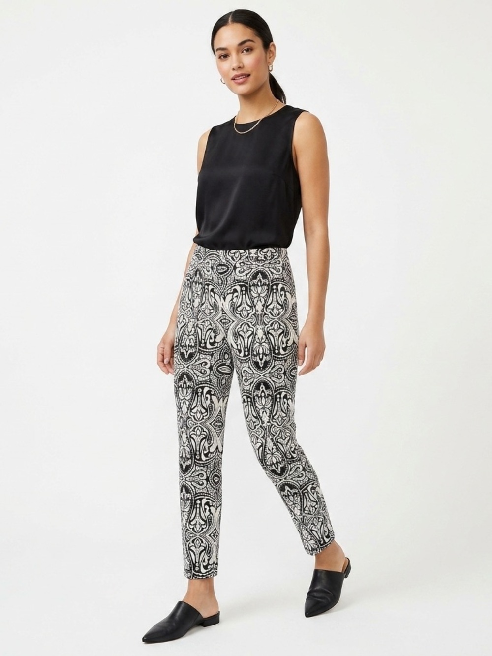 St. John Collection Emma Knit Pants Size 14‎ Black White Moroccan Print Elegant